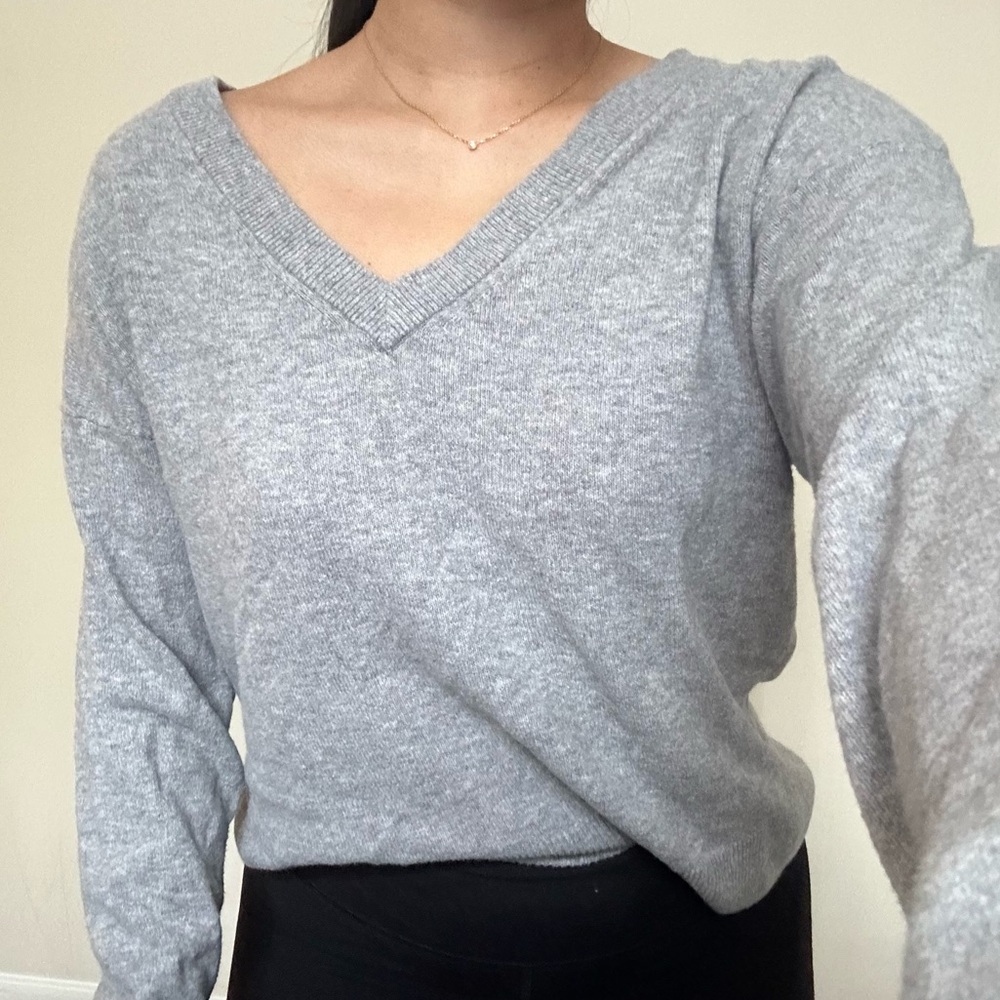 GAP Gray V-Neck Relaxed Sweater
